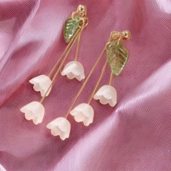 Anthropologie Jewelry - ANTHROPOLOGIE FLORAL BELLS DROP EARRINGS